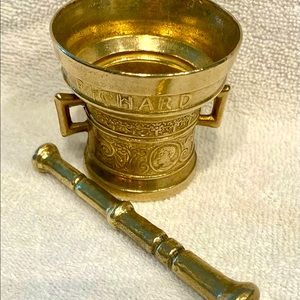 Vintage Richard Startyn 1623 Mortar and Pestie
